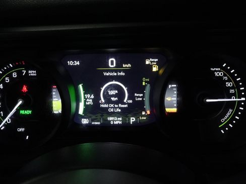Used 2024 Jeep Wrangler Unlimited AWD/4WD image 16