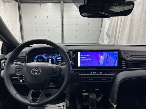 Used 2026 Toyota Camry XSE FWD image 16