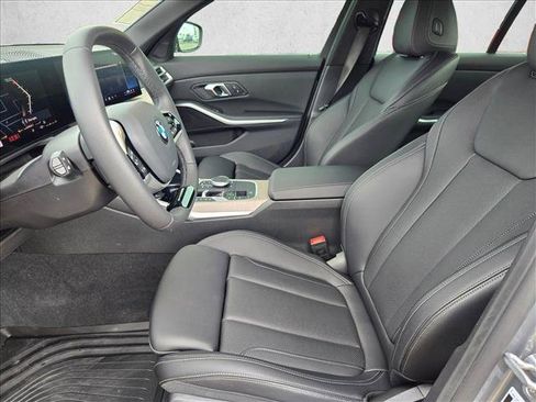 Used 2025 BMW 330i Sedan w/ Premium Package RWD image 16