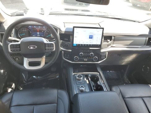 Used 2024 Ford Expedition Max XLT AWD/4WD image 17