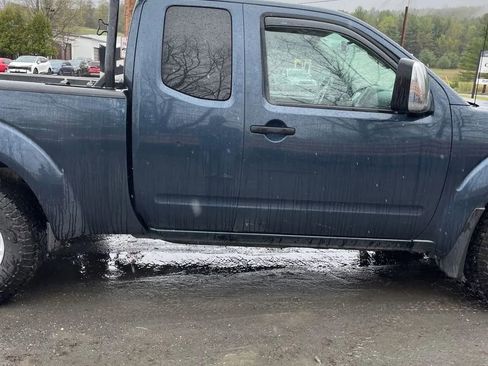 Used 2018 Nissan Frontier SV AWD/4WD image 4