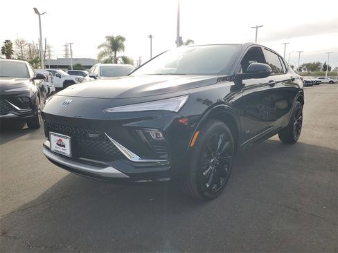 New 2026 Buick Envista Sport Touring image 2