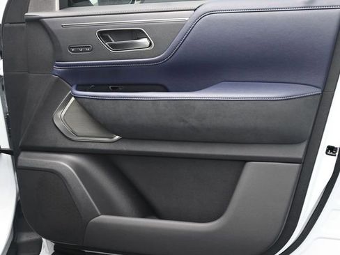 New 2026 INFINITI QX80 4WD image 43