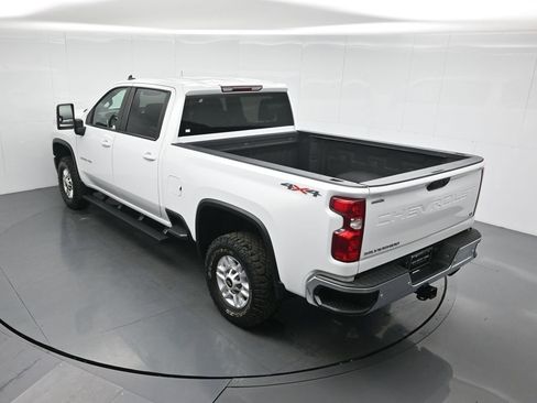 Used 2022 Chevrolet Silverado 2500 LT w/ All Star Edition image 44