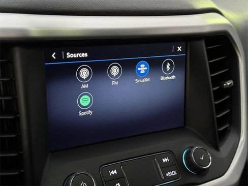 Used 2023 GMC Acadia SLT w/ Elevation Edition image 14