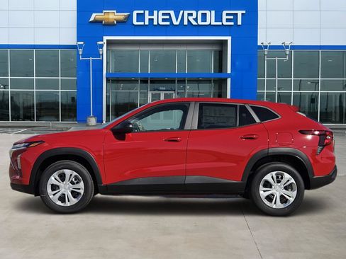 New 2026 Chevrolet Trax LS FWD image 3