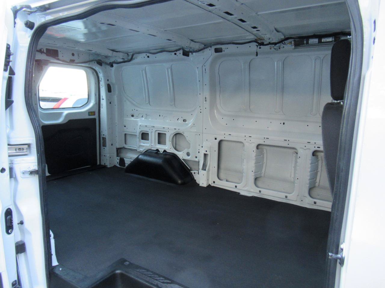 Used 2019 Ford Transit 150 130 Low Roof RWD image 18