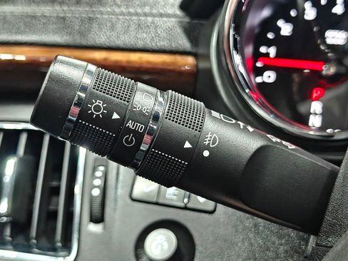 Used 2011 Cadillac CTS Premium image 36