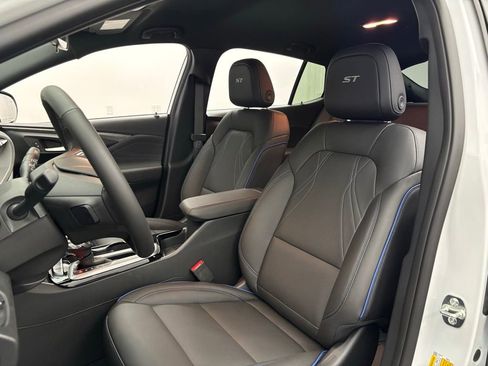 New 2026 Buick Envista Sport Touring w/ Convenience I Package image 18