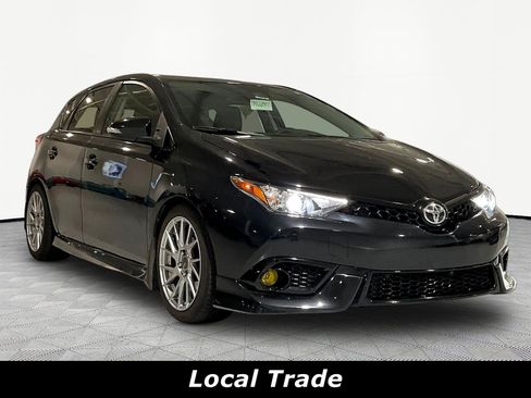 Used 2017 Toyota Corolla iM w/ All-Weather Mat Package FWD image 3