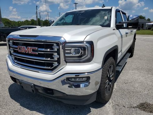 Used 2017 GMC Sierra 1500 SLT AWD/4WD image 2