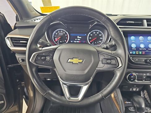 Certified 2021 Chevrolet TrailBlazer ACTIV w/ Technology Package image 23
