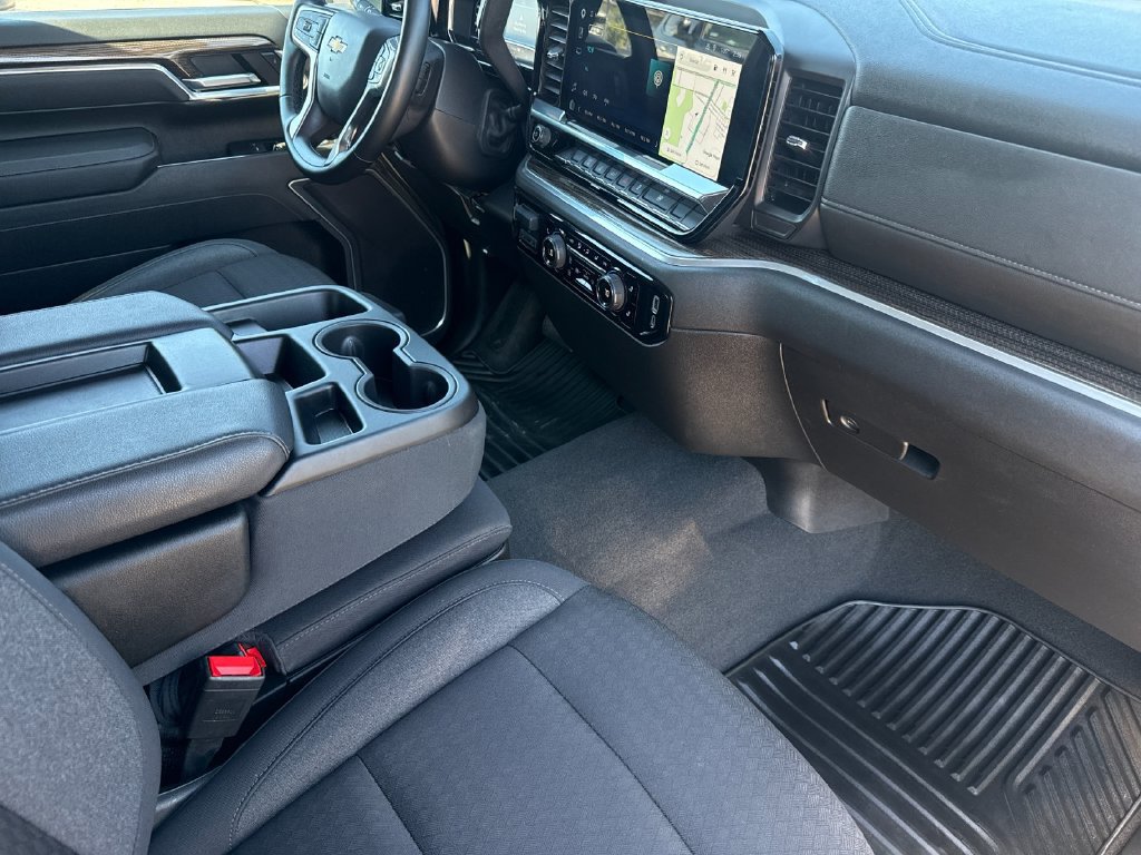 Used 2025 Chevrolet Silverado 2500 LT w/ Convenience Package AWD/4WD image 15