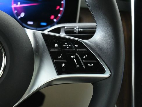 Certified 2026 Mercedes-Benz GLC 300 4MATIC image 17