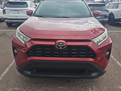 Used 2019 Toyota RAV4 XLE w/ Convenience Package image 6