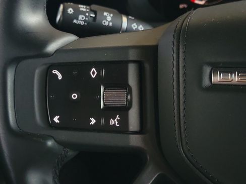 Used 2023 Land Rover Defender 110 X AWD/4WD image 25