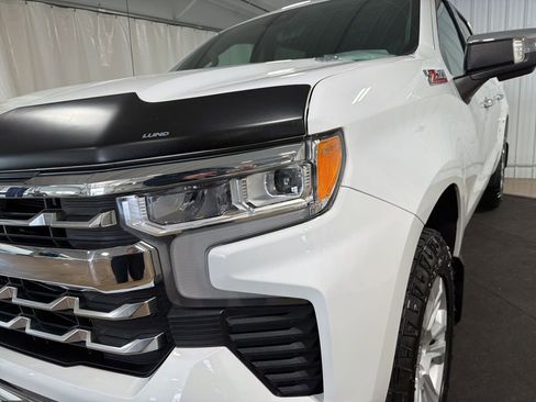 Certified 2022 Chevrolet Silverado 1500 LTZ w/ LTZ Premium Package AWD/4WD image 14