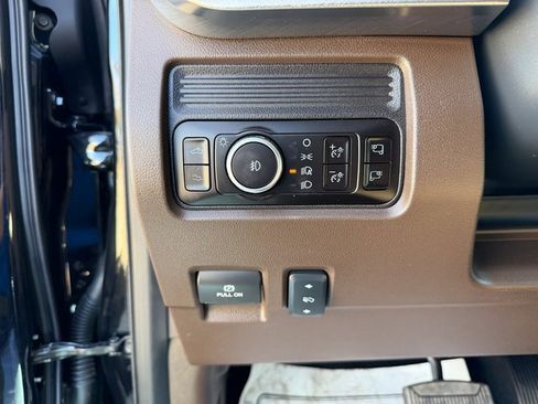 Used 2025 Ford F350 King Ranch image 8