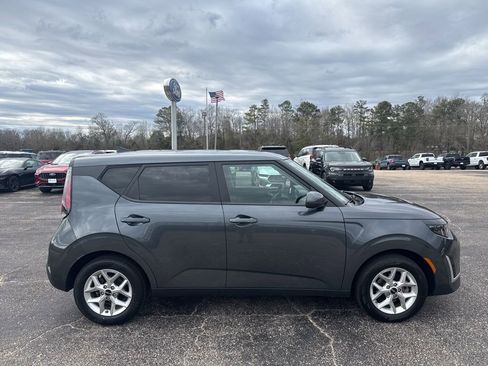 Used 2024 Kia Soul LX w/ Option Group 015 image 21