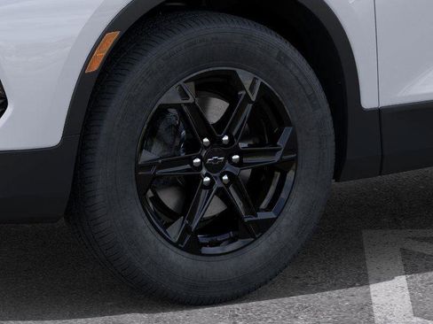 New 2025 Chevrolet Blazer LT image 9