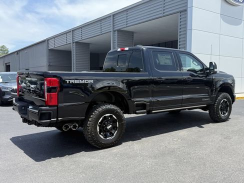 New 2026 Ford F250 Lariat w/ Tremor Off-Road Package AWD/4WD image 4