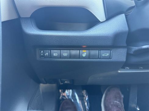 Used 2023 Toyota RAV4 XLE image 28