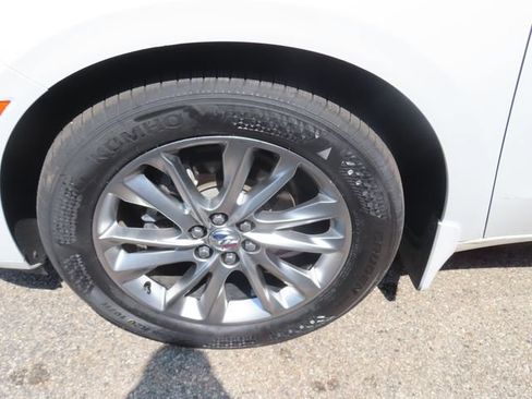 Used 2023 Buick Enclave Avenir w/ Trailering Package, 5000 lbs. AWD/4WD image 17