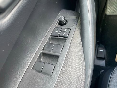 Used 2023 Toyota Corolla LE FWD image 23