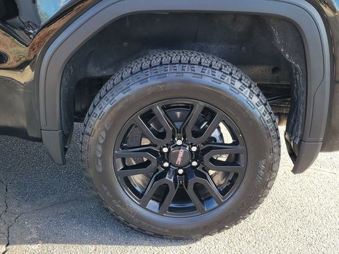 Used 2025 GMC Sierra 1500 Elevation w/ Preferred Package AWD/4WD image 13