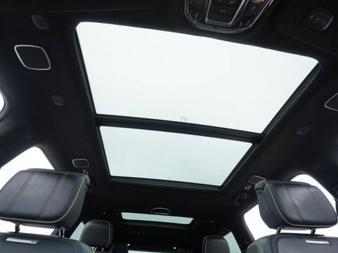 Used 2024 Jeep Grand Wagoneer L Series III image 11