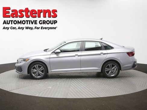 Used 2024 Volkswagen Jetta SE FWD image 58