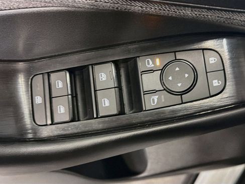 Used 2023 Nissan Rogue S AWD/4WD image 15