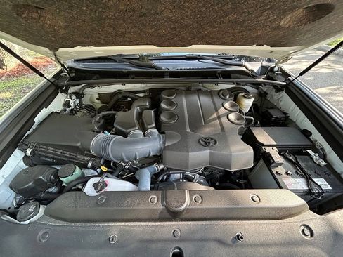 Used 2024 Toyota 4Runner SR5 RWD image 11