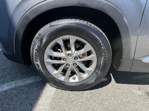 Used 2019 Hyundai Santa Fe SEL AWD/4WD image 14