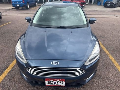 Used 2018 Ford Focus Titanium FWD image 2