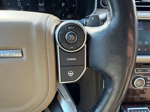 Used 2017 Land Rover Range Rover HSE AWD/4WD image 25