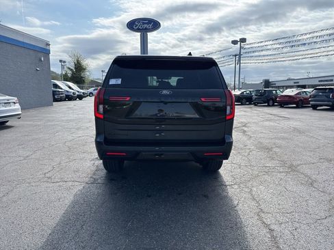 New 2026 Ford Expedition Platinum AWD/4WD image 4