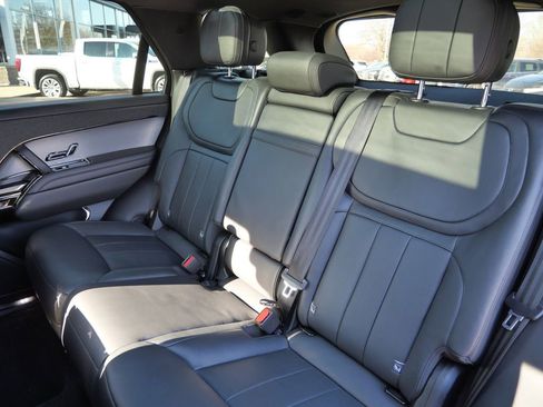 Used 2024 Land Rover Range Rover Sport Dynamic SE image 24