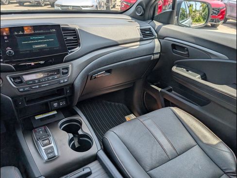 Certified 2023 Honda Passport TrailSport image 9