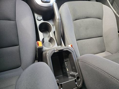 Used 2016 Chevrolet Cruze LT w/ Technology Package FWD image 26