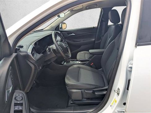 Used 2025 Buick Encore GX Preferred FWD image 15