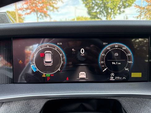 New 2025 Volkswagen Tiguan S image 7