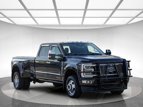 Used 2024 Ford F350 Limited AWD/4WD image 5