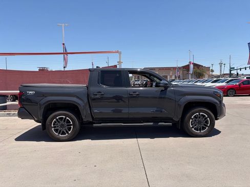 Used 2024 Toyota Tacoma TRD Sport AWD/4WD image 3