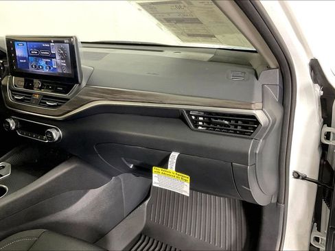 New 2026 Nissan Altima 2.5 SV w/ SV Special Edition Package FWD image 21