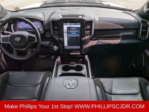 Used 2024 RAM 1500 Laramie AWD/4WD image 14