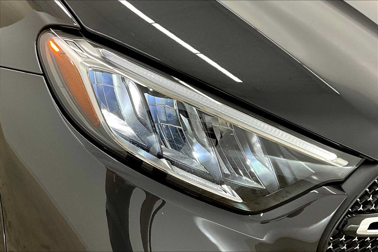 Used 2025 Mercedes-Benz GLC 300 4MATIC image 27