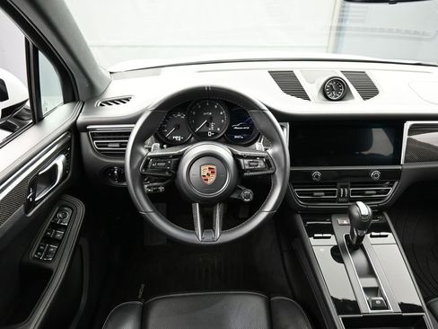 Certified 2024 Porsche Macan GTS AWD/4WD image 18