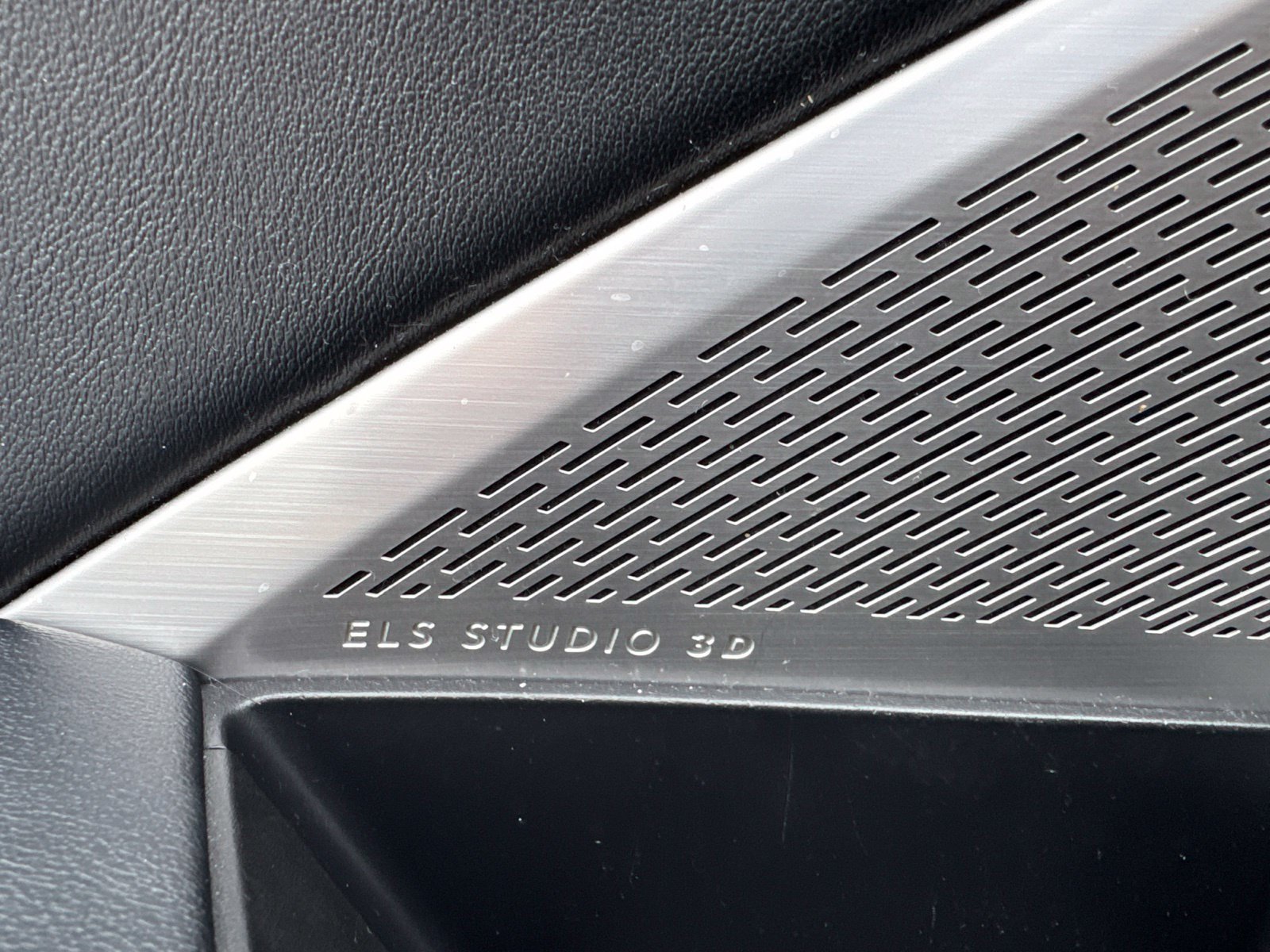 Used 2022 Acura MDX A-Spec AWD/4WD image 12