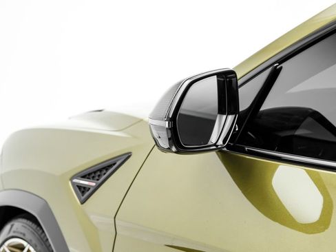 Used 2023 Lamborghini Urus Performante AWD/4WD image 50